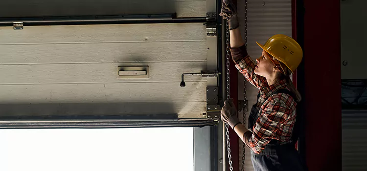Addressing Common Garage Door Stoppage Issues in Lake in the Hills, IL